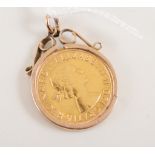 Full Sovereign Elizabeth II 1959, set in a yellow metal scroll top pendant mount,