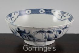 Two Worcester blue and white bowls, c.1780-5, the first in the Mansfield pattern, script W mark