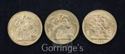 Three George V gold sovereigns, 1911, 1912 and 1915, Good VF to near EF