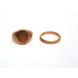 A 9 CARAT GOLD SIGNET RING Chester 1907, finger size P, 10g gross; with a 9 carat gold wedding ring,