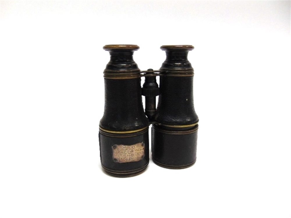 19TH CENTURY - A VICTORIAN 'VOLUNTEER'S REGIMENT' PRESENTATION PAIR OF FIELD BINOCULARS bearing