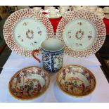 A COLLECTION OF CHINESE CERAMICS including pair of armorial plates with reticulated borders 22cm