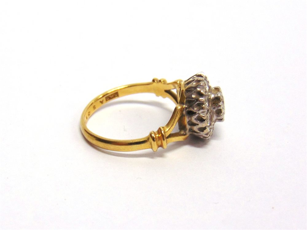 A NINE STONE DIAMOND 18 CARAT GOLD CLUSTER RING the illusion set brilliant cuts totalling - Image 3 of 4