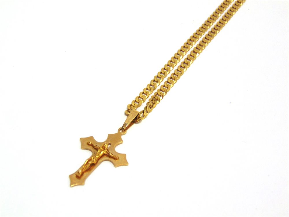 A CHAIN, STAMPED '14KT' of filed curb links, 50cm long; with a crucifix attached stamped '585',