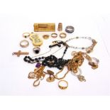 A COLLECTION OF ASSORTED JEWELLERY ITEMS including: a 9 carat gold single stone diamond ring, 3.7g