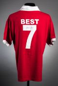 A George Best signed Manchester United retro jersey, signed in black marker pen to the reverse No.