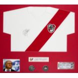 An Alfredo Di Stefano signed River Plate replica jersey presentation,