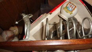 A miscellany of golf collectibles,