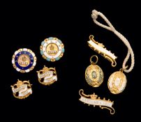 Eight Sandown Park badges for the years 1900 & 1901, Two groups of Sandown Park badges,