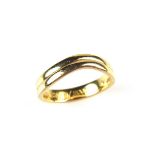 18 ct yellow gold ring. Designed as a double band with one curved side. Ring size L. Weight 4.