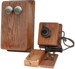 LNER telephone & Bell box