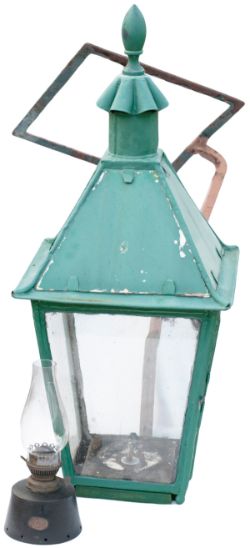 NER Platform lamp