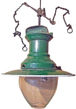 Sugg platform gas lamp