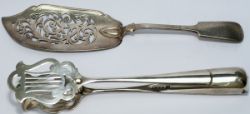 Great Eastern Railway silver plated FISH/CAKE SERVING TONGS AND KNIFE. The tongs are marked with GER