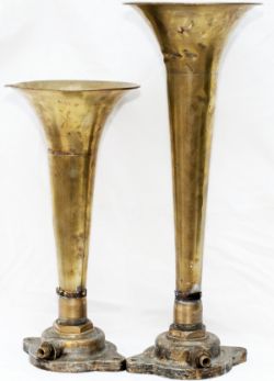 A pair of brass Desilux air horns ex class 37, both in nicely cleaned condition and retaining the