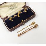 A single stone diamond bar brooch, together with a diamond set pin,