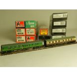 Twelve boxed N Gauge Coaches by Graham Farish to include six Lima Southern Region (32 - 052 and