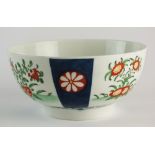 A Worcester Kakiemon porcelain bowl, circa 1770, decorated in the 'Japan' pattern,