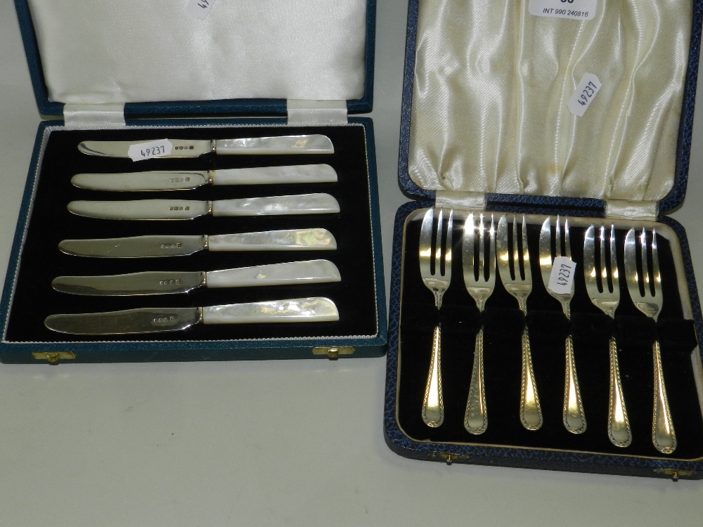 A cased set of six silver pastry forks, Sheffield,