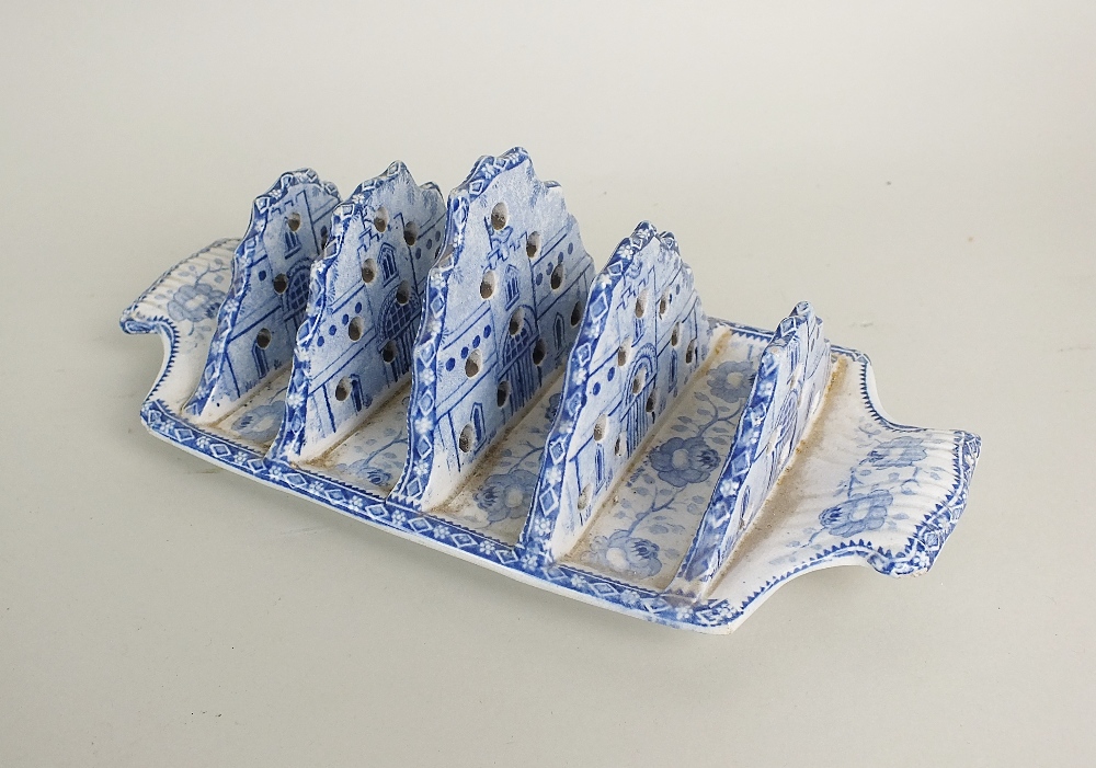 A blue and white earthenware toast rack, 19th century,