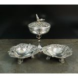 A silver pedestal pot pourri bowl, makers mark rubbed, Birmingham 1921,