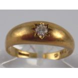 A 9 carat gold diamond solitaire ring, estimated diamond weight approx 0.15 carat, ring size P, 3.