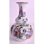 A MID 19TH CENTURY CHINESE FAMILLE ROSE DOUBLE GOURD VASE Tongzhi, painted with immortals offering a