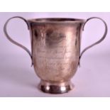 A GOOD 19TH CENTURY IRISH SILVER TWIN HANDLED LOVING CUP by Robert Smith, inscribed with a motto.