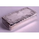 A 19TH CENTURY FRENCH SILVER SNUFF BOX with engine turned body and rectangular plain cartouche. 26