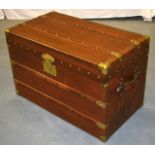 A FINE EARLY 20TH CENTURY FRENCH MOYNAT LEATHER STEAMER TRUNK with brass mounts and stud work