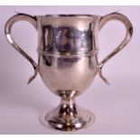A GEORGE III TWIN HANDLED SILVER CUP upon a circular foot. London 1796. 11.5oz. 6.75ins high.
