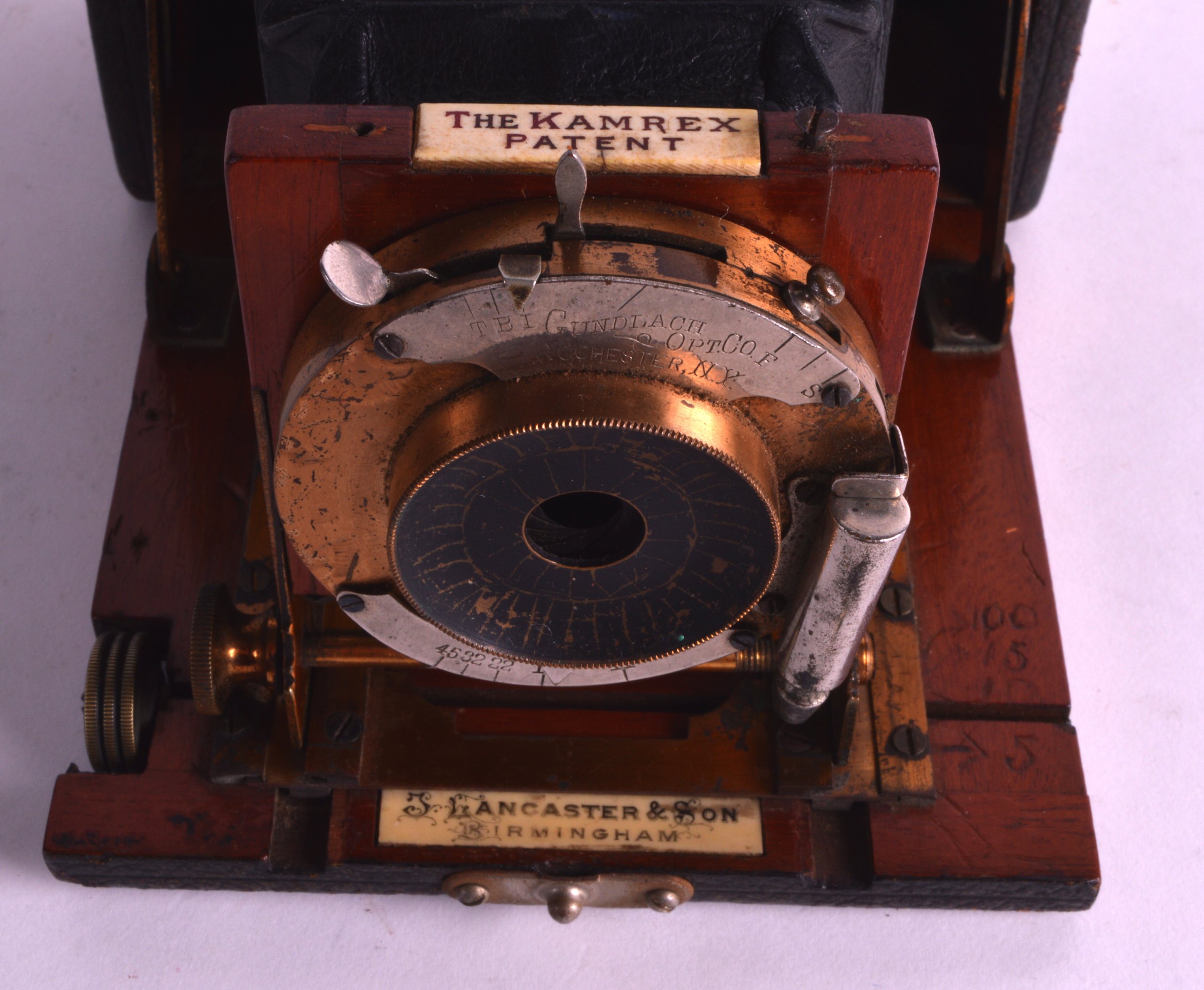 A LATE 19TH CENTURY 'KAMREX PATENT' CAMERA retailed by S Lancaster and Son of Birmingham. Case 5. - Image 2 of 2