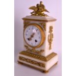 A LATE 19TH CENTURY FRENCH MARBLE AND ORMOLU MANTEL CLOCK of small proportions, with bird finial and