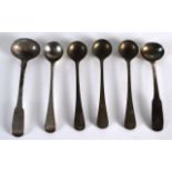 A SET OF SIX GEORGE III SILVER SPOONS C1780. (6)