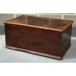 A GEORGE III OAK MULE CHEST with rising top. 3Ft 1ins wide.