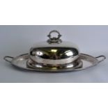 A LARGE VICTORIAN SILVER PLATED DOME COVER together with a large silver plated tray. 1Ft 1ins &