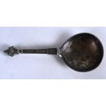 A RARE LATE 19TH CENTURY NORWEGIAN FOLDING SILVER SPOON by Marius Hammer, engraved with motifs and