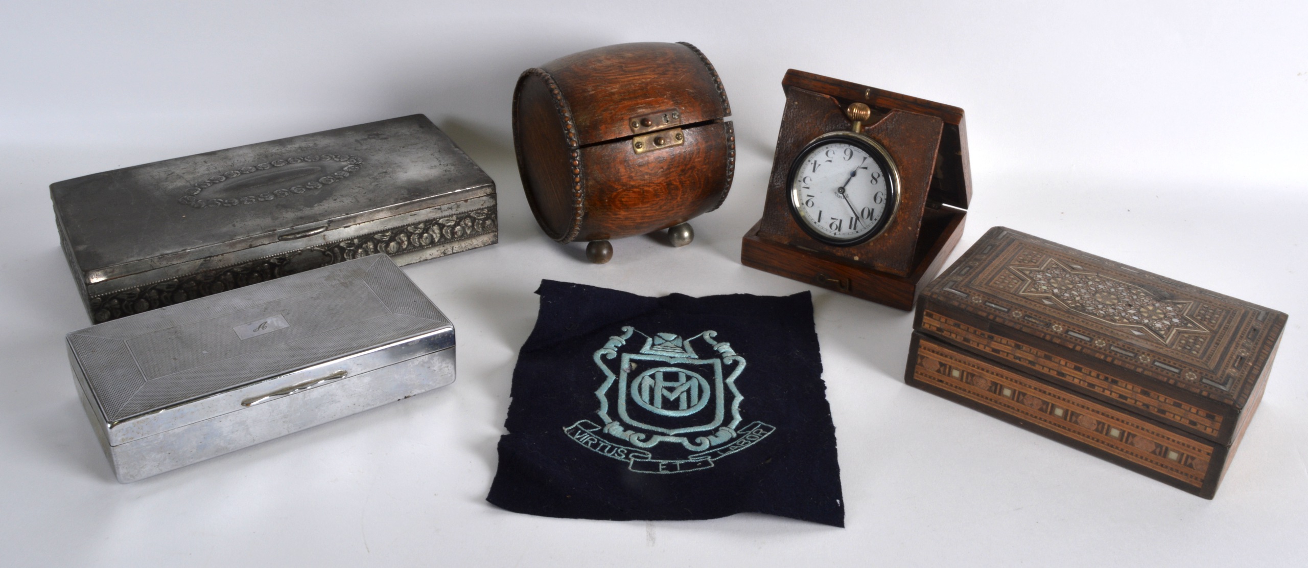 A BOX OF VARIOUS ANTIQUE BOXES including mosaic, a barrel shaped box etc. (qty)