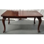 AN EARLY 20TH CENTURY DINING TABLE on carved legs. 4ft 10ins x 3ft 4ins