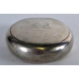 AN EARLY 20TH CENTURY ENGLISH SILVER SNUFF BOX by George Unite. Birmingham 1902. 93.5 grams. 3.25ins