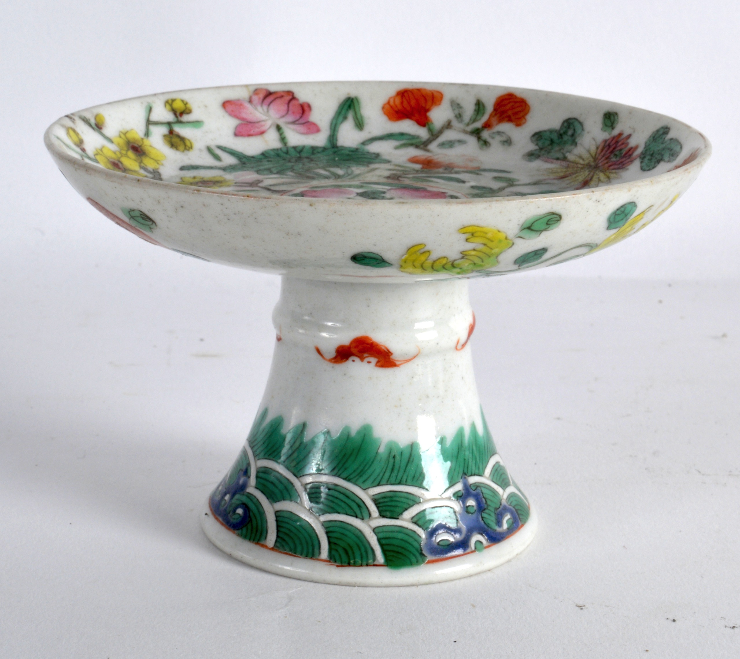 A 19TH CENTURY CHINESE FAMILLE ROSE PORCELAIN TAZZA painted with foliage and birds. 4.25ins