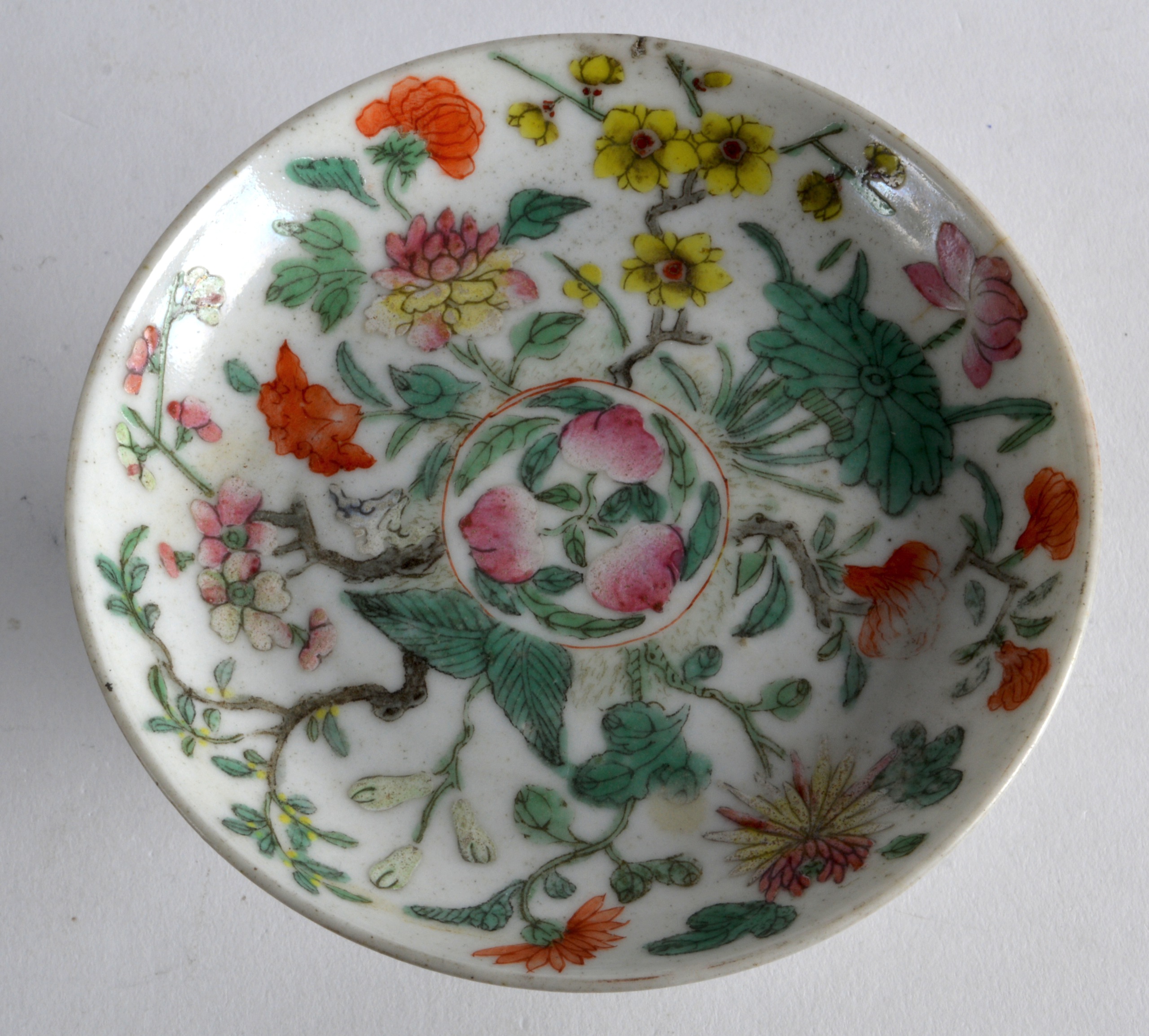 A 19TH CENTURY CHINESE FAMILLE ROSE PORCELAIN TAZZA painted with foliage and birds. 4.25ins - Image 2 of 2