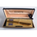 A VINTAGE BOXED SHEAFFER'S PEN.