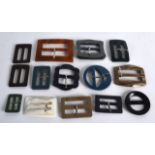 A SMALL COLLECTION OF ART DECO BAKELITE BELT BUCKLES. (qty)