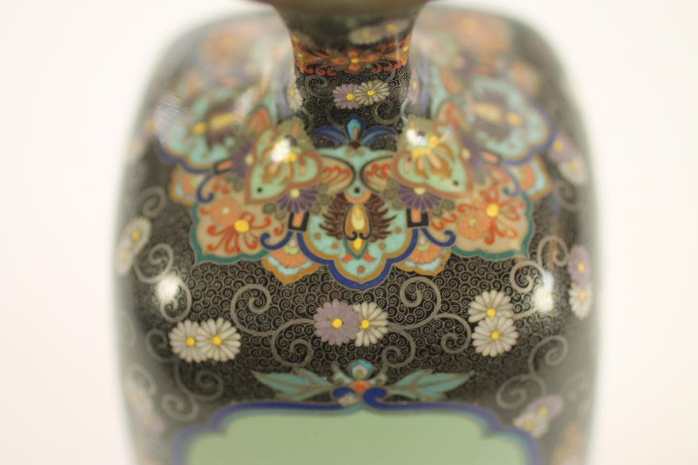 A JAPANESE CLOISONNE ENAMEL VASE, Meiji period, of rounded square section, with four drab green - Bild 4 aus 4
