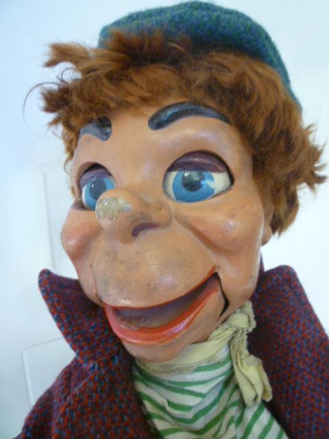 A Pelham ventriloquist's doll "Carrot Tops" from the film "Lily", with painted head, hands and feet, - Bild 2 aus 2