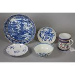 FOUR PIECES OF 18TH CENTURY ENGLISH BLUE AND WHITE PORCELAIN, comprising a Caughley "Willow" pattern