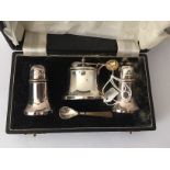 Boxed silver cruet set Birmingham.