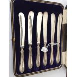 Boxed silver handled cake knives Sheffield 1915.