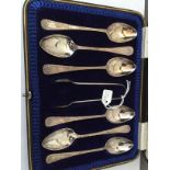 Boxed silver spoons and tongs Sheffield 1915.